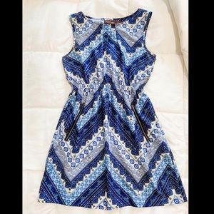 Blue printed sleeveless above the knee dress